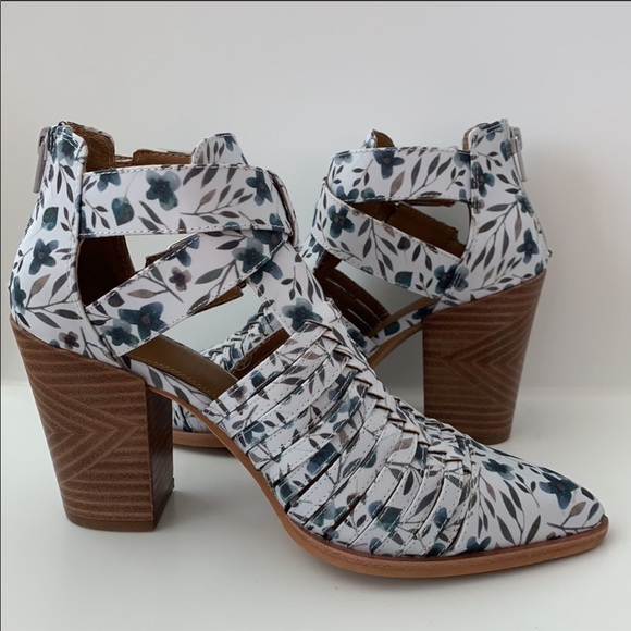 Gianni Bini Boots New without Box - Picture 7 of 7